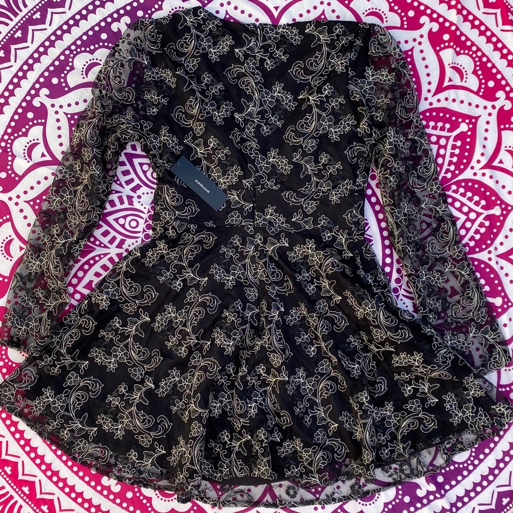 NWT Lulus Enraptured Embroidered Long Sleeve Dress - Picture 6 of 9